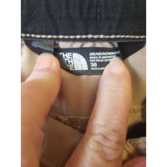 The North Face Mens Khaki Outdoor Shorts Size 36 - Picture 3 of 4